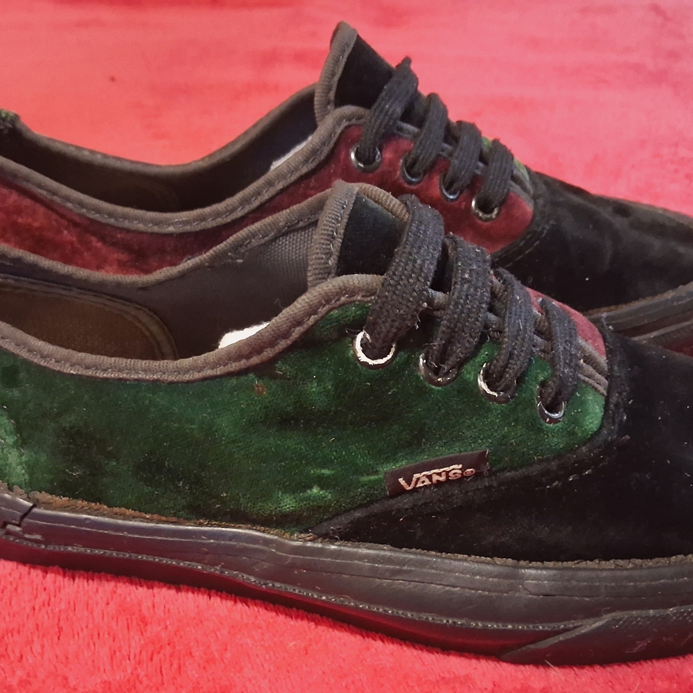 Vans Men & Womens Vintage Swead Vans Shoes.🦕